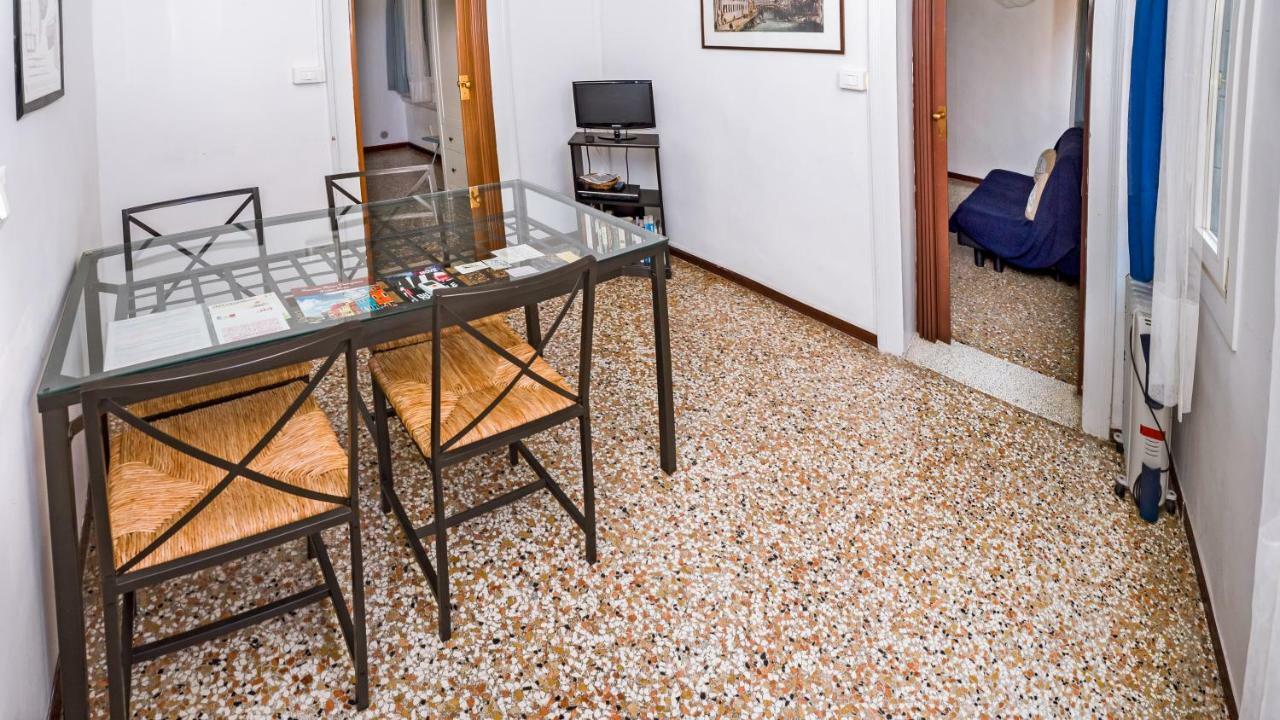 A la Pescarìa Studios Venecia Exterior foto
